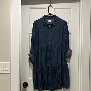 NWT Ingrid & Isabel Size M Button-Front Tiered Maternity / Nursing Shirt Dress